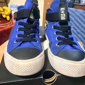 Converse Kids High-Top Sneakers in Blue and Black